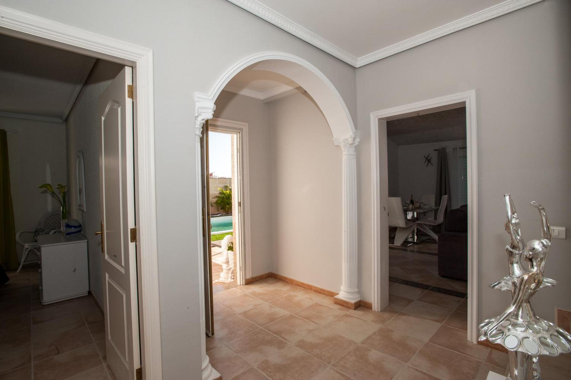 Villa Vanesa Luxury Private Villa With A Heated Pool, 4 Bedrooms And 4 Bathrooms Costa Adeje  Εξωτερικό φωτογραφία