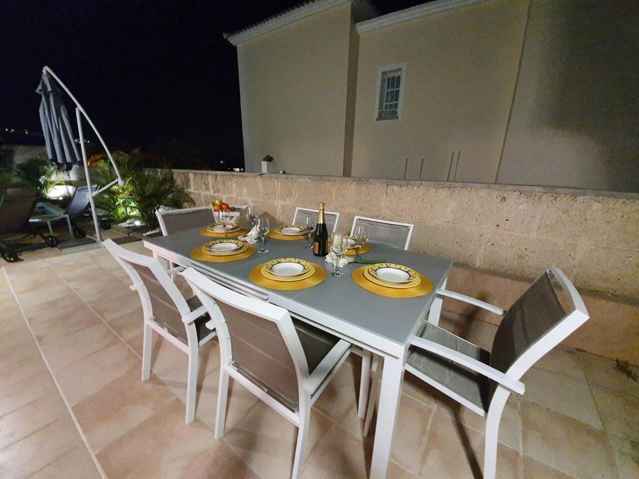 Villa Vanesa Luxury Private Villa With A Heated Pool, 4 Bedrooms And 4 Bathrooms Costa Adeje  Εξωτερικό φωτογραφία