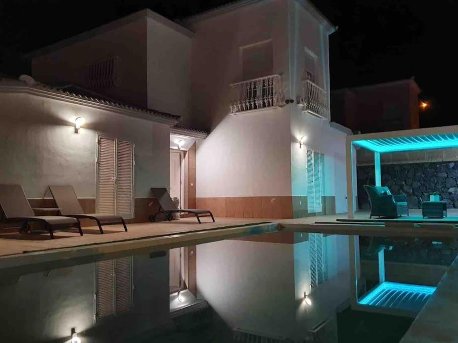 Villa Vanesa Luxury Private Villa With A Heated Pool, 4 Bedrooms And 4 Bathrooms Costa Adeje  Εξωτερικό φωτογραφία