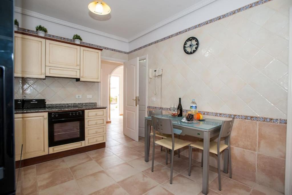 Villa Vanesa Luxury Private Villa With A Heated Pool, 4 Bedrooms And 4 Bathrooms Costa Adeje  Εξωτερικό φωτογραφία