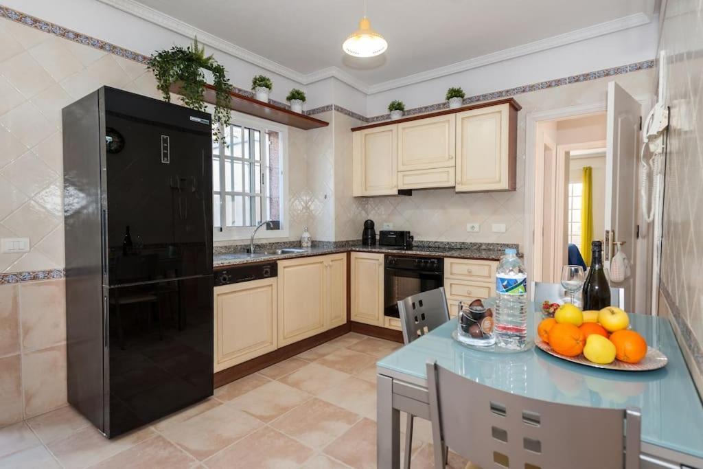 Villa Vanesa Luxury Private Villa With A Heated Pool, 4 Bedrooms And 4 Bathrooms Costa Adeje  Εξωτερικό φωτογραφία